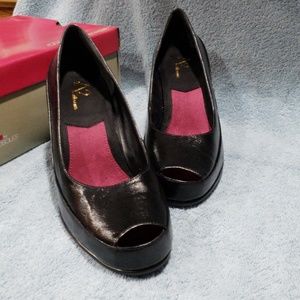 Aerosoles Peep Toe Heel Black Size 7.5